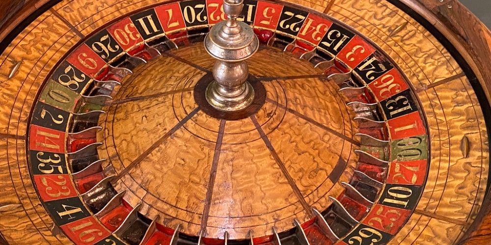 how many numbers on a roulette wheel