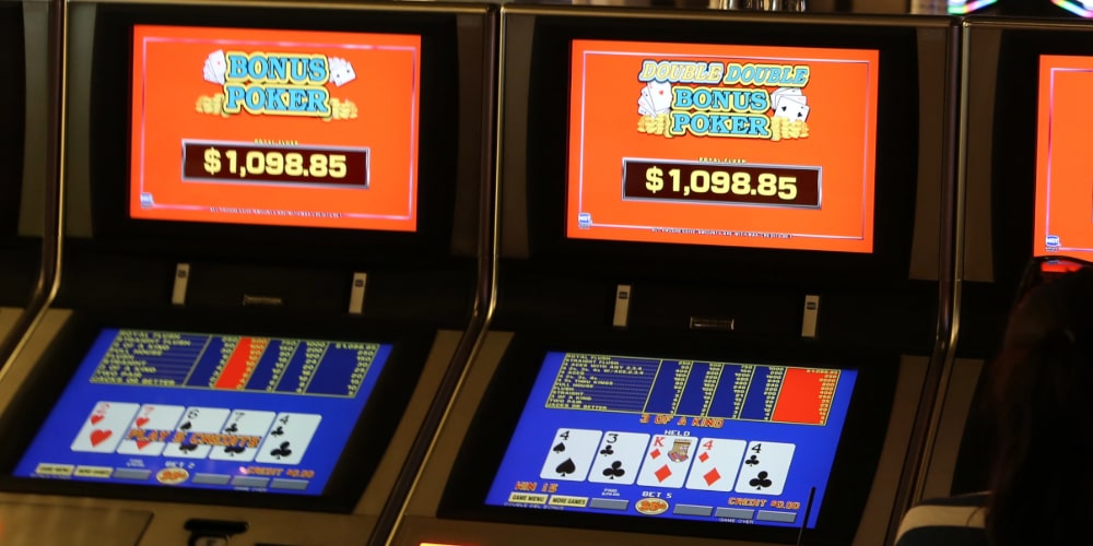 online video poker mistakes