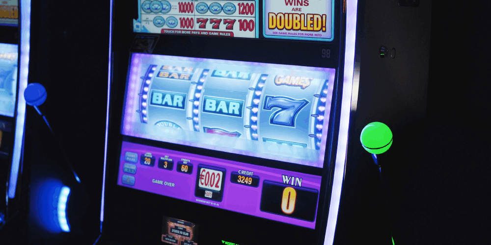 Slot machine mechanics
