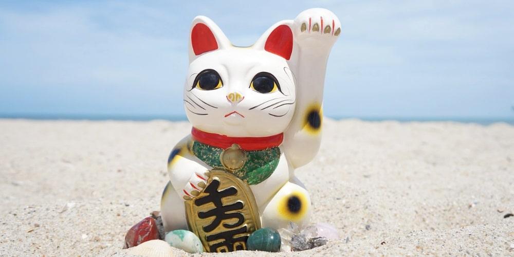 The Waving Lucky Cat Symbol – Can It Help You Win?