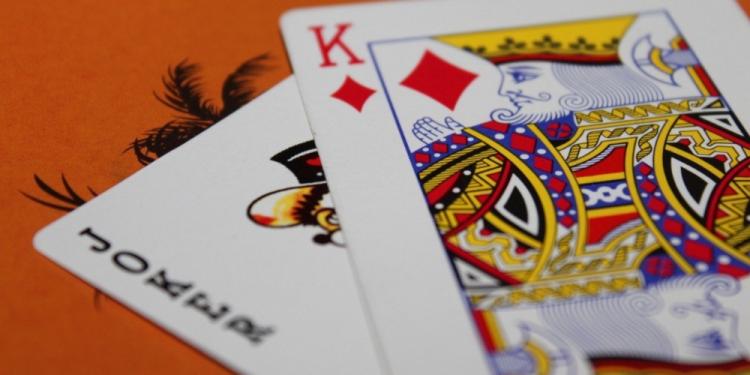 Best and Worst Blackjack Hands Every Player Needs to Know