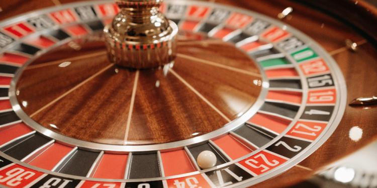 24+8 Roulette System Explained – Pros and Cons of Using It