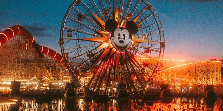 Gambling In Disneyland – Is There A Casino Around The Park?