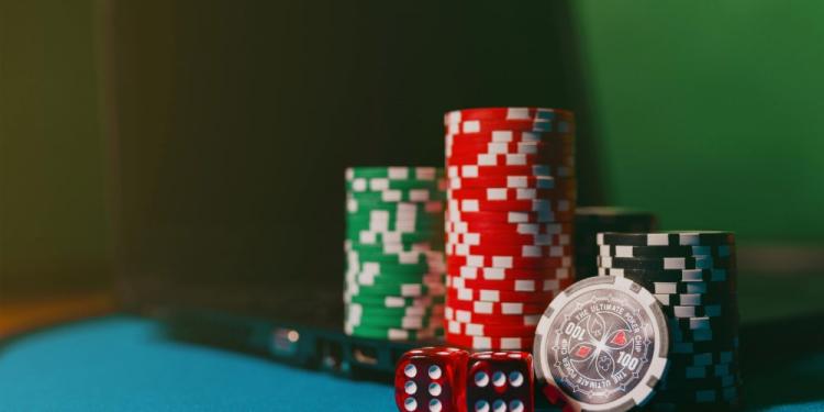 Get Better At Online Casino Games By Overcoming Challenges