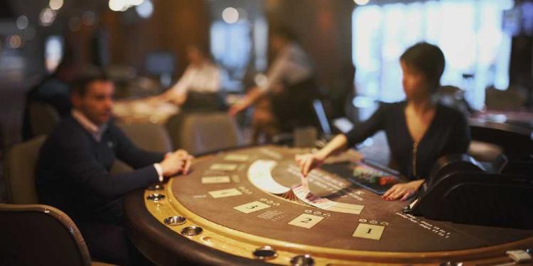 How To Start Professional Gambling? – A Guide For Serious Poker